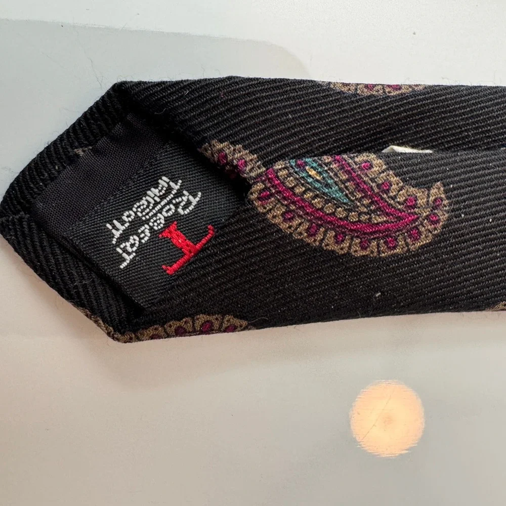 Robert Talbott Hand Sewn Classic Black‎ Paisley Silk Blend Necktie for Men